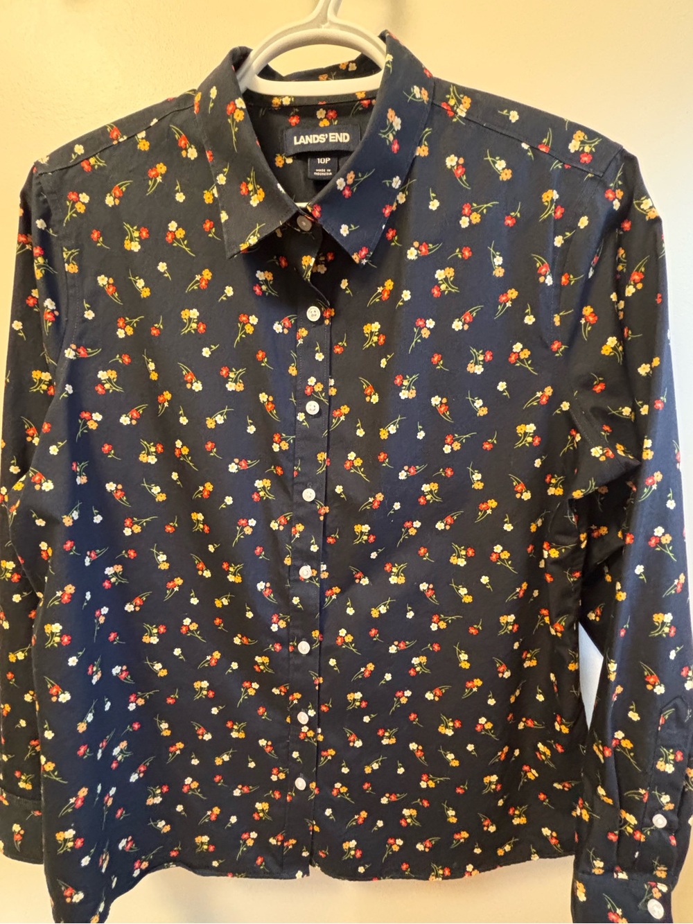 Lands End button down floral blouse long sleeves  Navy size 10P